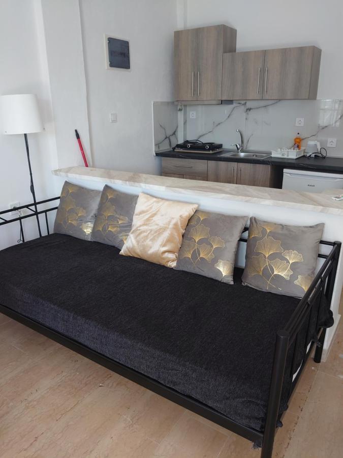 Merida Apartments Mola Kalyva Bagian luar foto