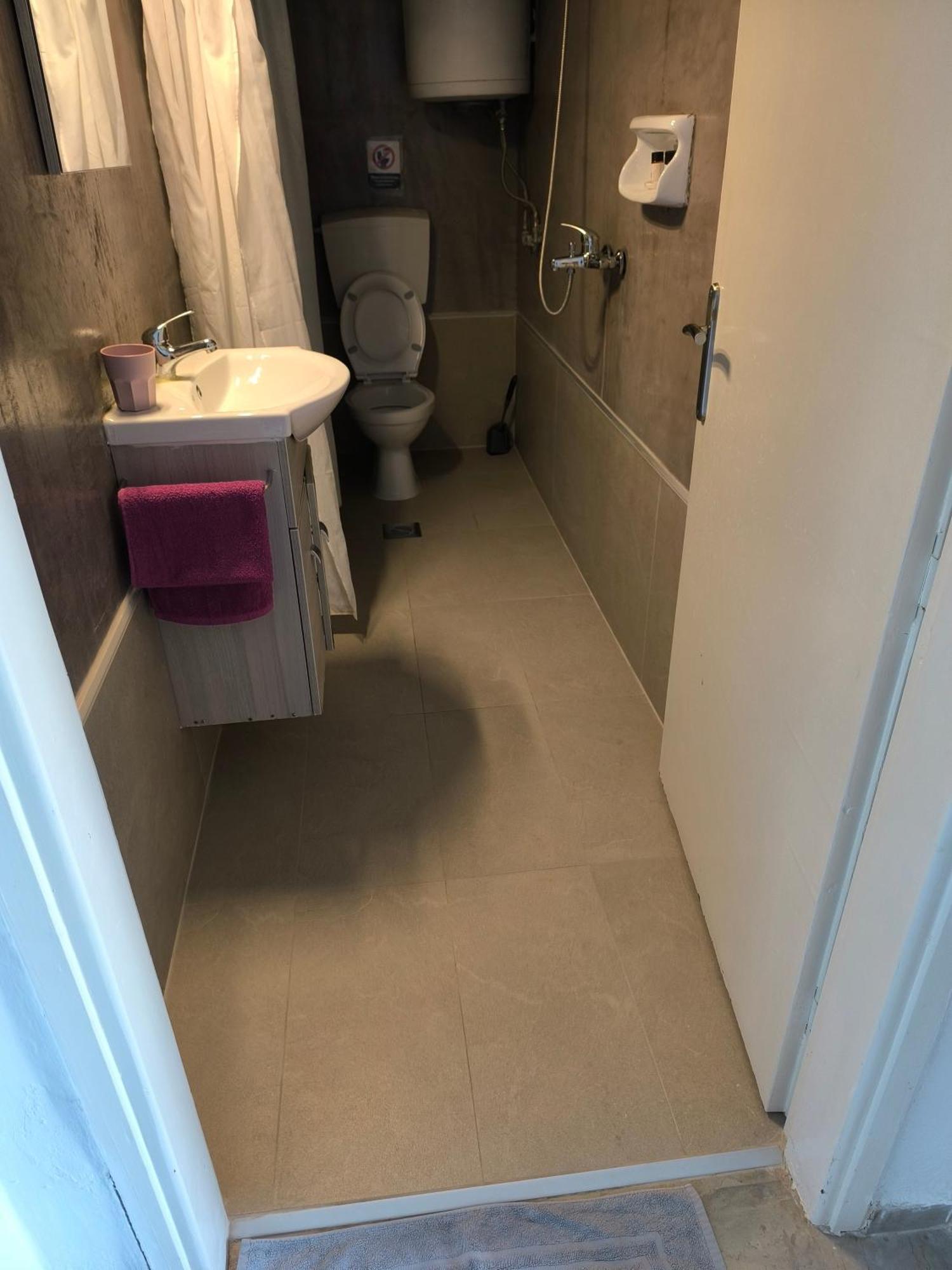 Merida Apartments Mola Kalyva Bagian luar foto